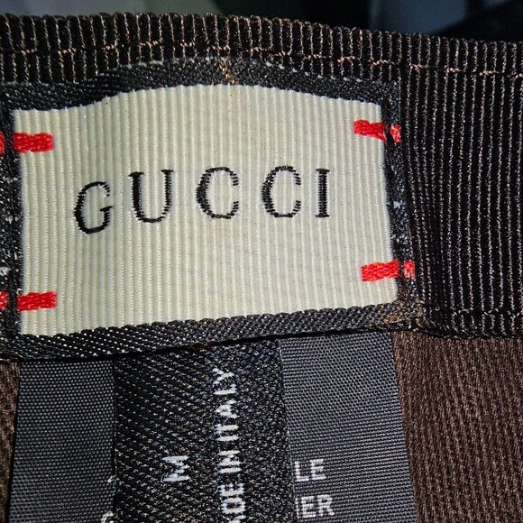 Gucci Original Canvas Baseball Cap/Hat web and bee design. - Picture 6 of 12